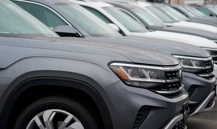 Volkswagen recalls 143,000 Atlas SUVs due to problems with the front passenger airbag