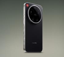 Leica Camera Company collaborates with Xiaomi to launch a new color variant of Xiaomi 17 Ultra called "Xiaomi 17 Ultra by Leica"