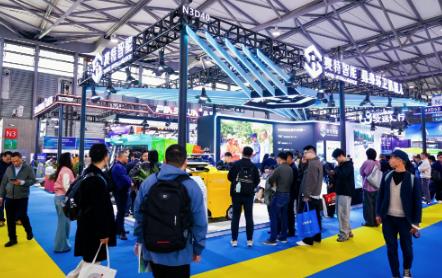 Saiti Intelligent has launched an unmanned cleaning robot priced under 100,000 yuan, leveraging technological innovation to enhance public cleaning services.